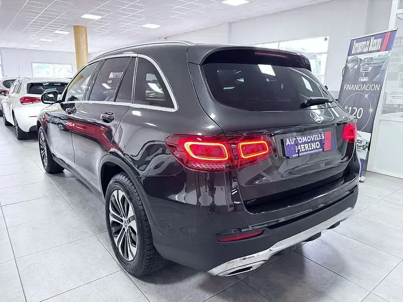 Usado Mercedes GLC220 194 CV (142 kW) 2020 Negro SUV