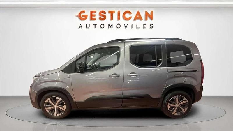 Usado Peugeot Rifter GT-line 131 CV (96 kW) 2020 Gris Monovolumen