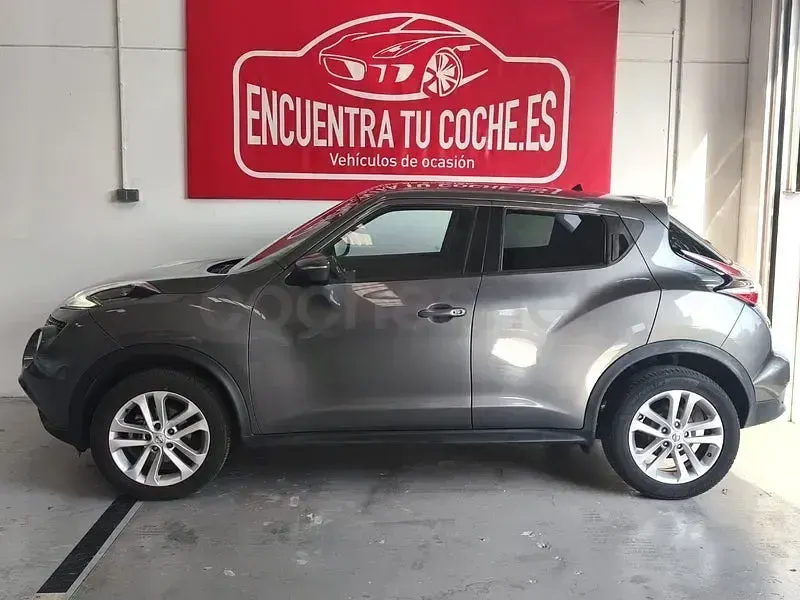 Usado Nissan Juke Acenta 115 CV (84 kW) 2016 Gris / plata SUV
