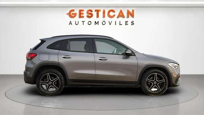 Usado Mercedes GLA250 218 CV (160 kW) 2022 Gris SUV