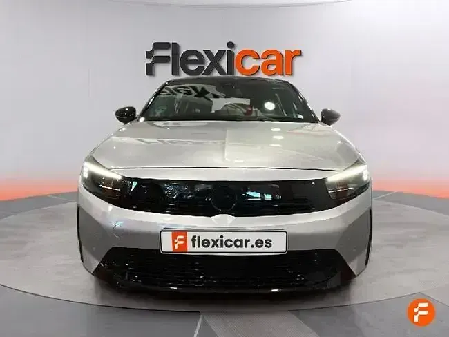Usado Opel Corsa 100 CV (73 kW) 2025 Gris Utilitario
