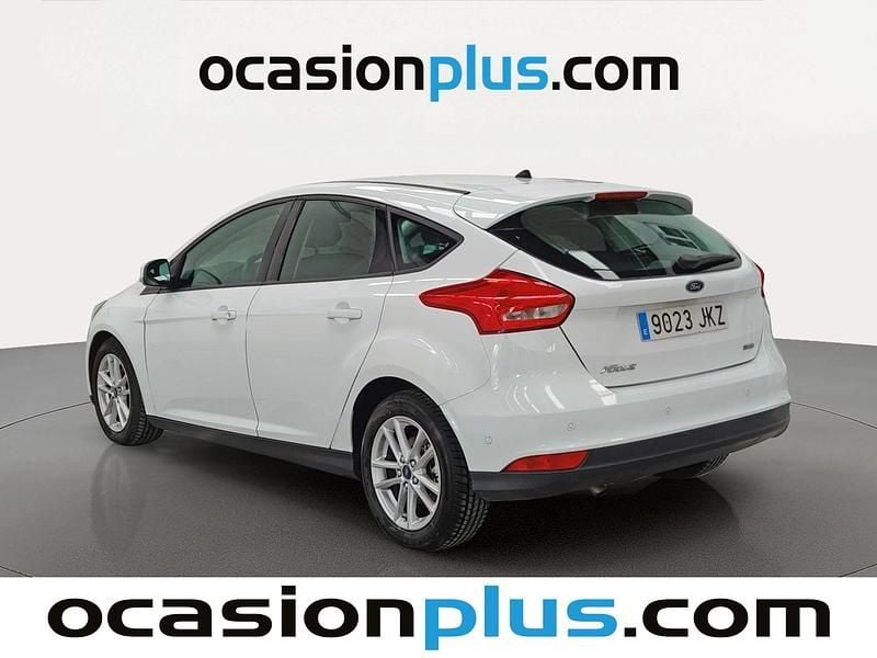 Używany Ford Focus Titanium 125 KM (91 kW) 2015 Biały Hatchback