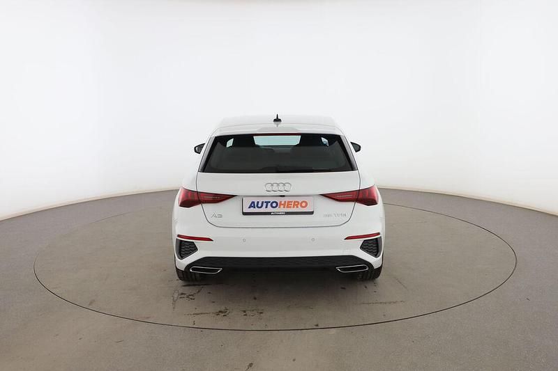 Usado Audi A3 Sportback e-tron S-Line 150 CV (110 kW) 2023 Blanco Utilitario