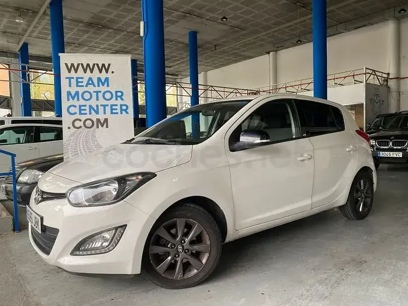 Usado Hyundai i20 GO! 85 CV (62 kW) 2014 Blanco Utilitario