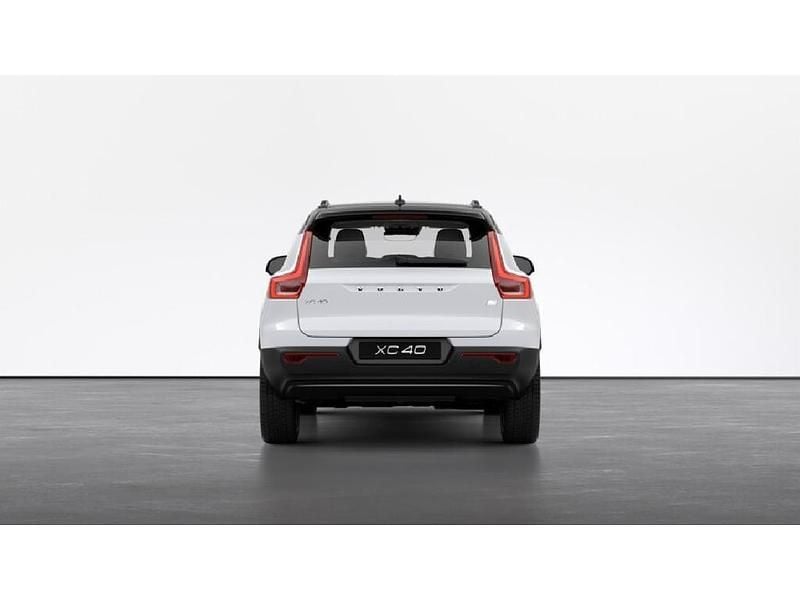 Usado Volvo XC40 R-Design 211 CV (155 kW) 2021 Blanco SUV
