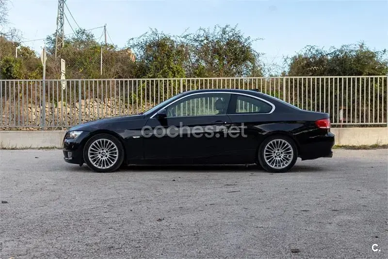 Usado BMW 325 218 CV (160 kW) 2007 Negro Coupe