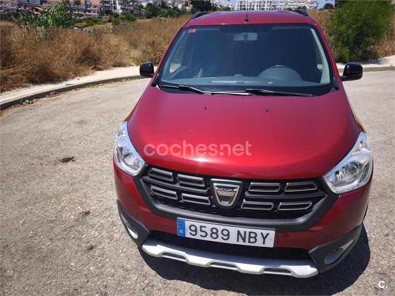 Granate Usado 2019 Dacia Lodgy Stepway Monovolumen | 13.990 € (Precio justo) - Imagen 1/3