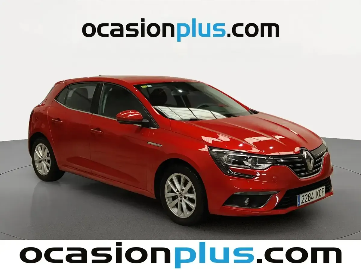 Usado Renault Mégane Zen 130 CV (95 kW) 2017 Rojo Berlina