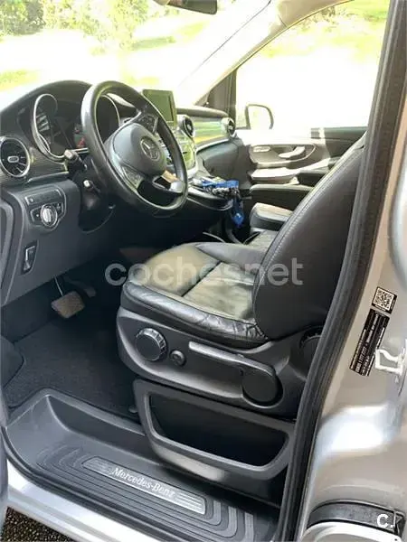 Usado Mercedes V250 204 CV (150 kW) 2019 Gris / plata Monovolumen