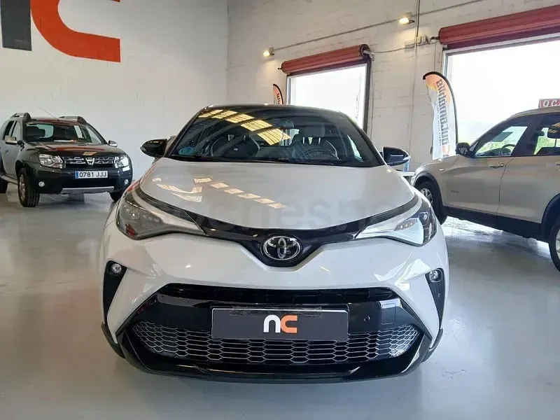 Käytetty Toyota C-HR Sport 184 HP (135 kW) 2022 Valkoinen Katumaasturi