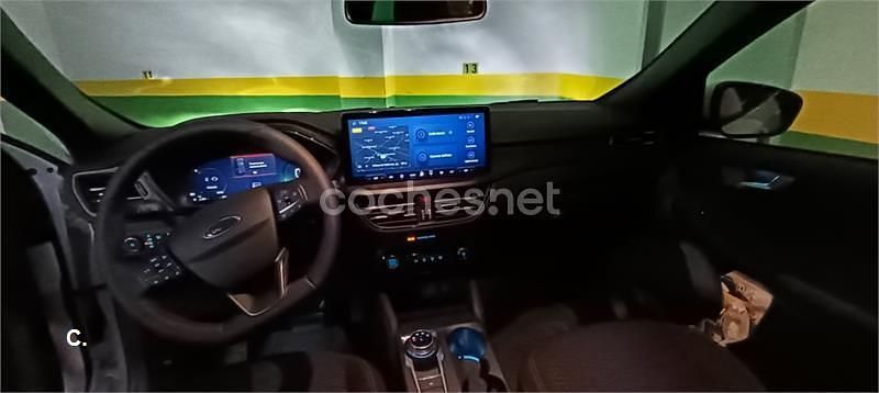 Blanco Usado 2024 Ford Kuga ST-Line SUV | 32.500 € (Un poco caro) - Imagen 1/4