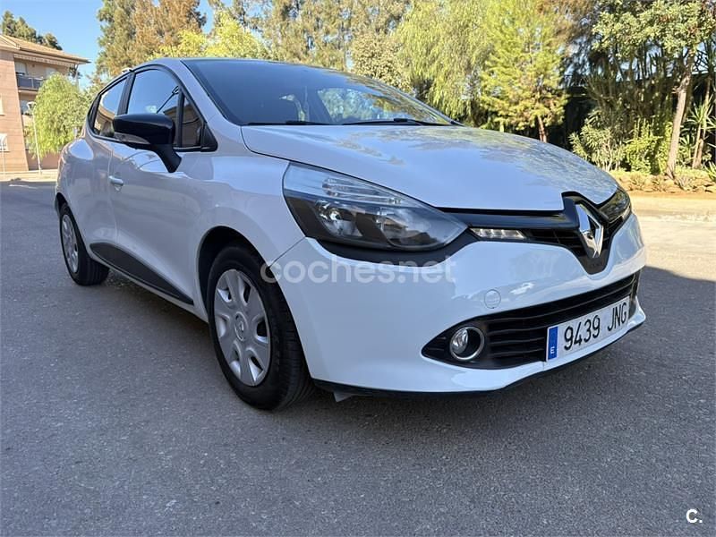 Blanco Usado 2016 Renault Clio IV LIMITED Berlina | 7490 € (Precio justo) - Imagen 1/4