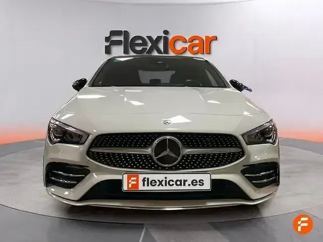 Usado Mercedes CLA180 AMG line 136 CV (100 kW) 2020 Blanco Berlina