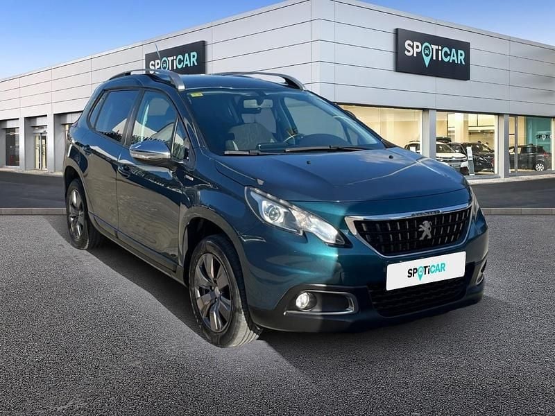 Usado Peugeot 2008 Style 82 CV (60 kW) 2018 Verde SUV