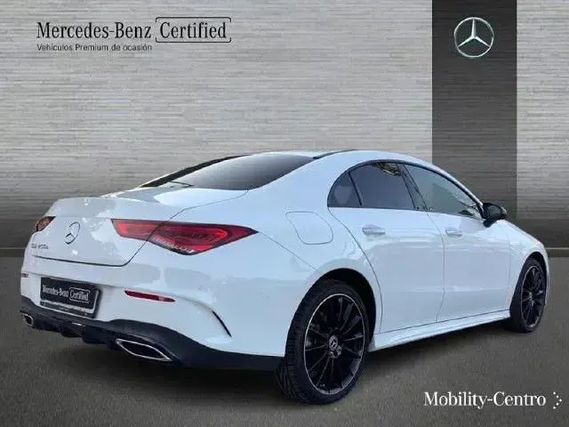 Usado Mercedes CLA250e 218 CV (160 kW) 2022 Blanco polar Coupe