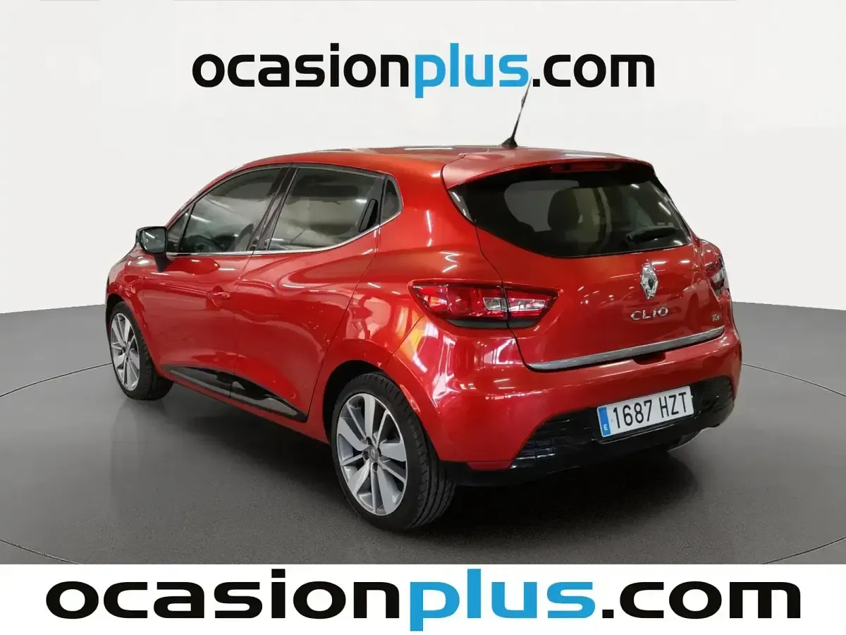 Usado Renault Clio Dynamique 90 CV (66 kW) 2014 Rojo Utilitario