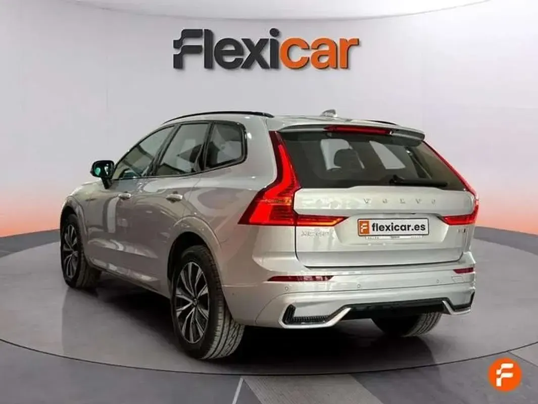Usado Volvo XC60 Core 197 CV (144 kW) 2024 Gris SUV