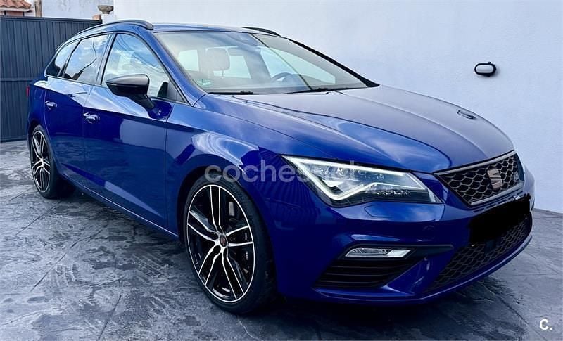 Usado Seat Leon ST CUPRA 300 CV (220 kW) 2019 Azul Familiar