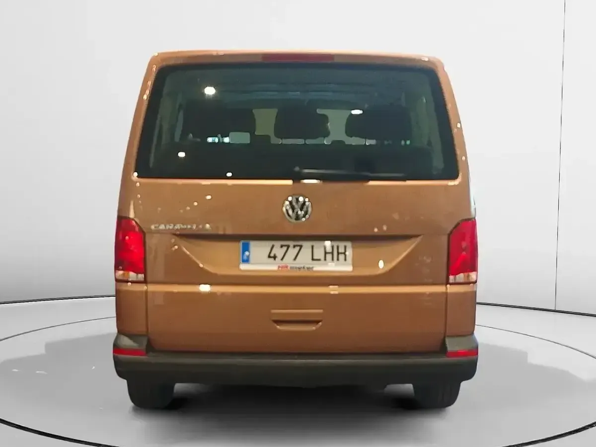 Usado VW Caravelle 110 CV (80 kW) 2020 Marrón Van
