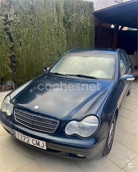 Verde Usado 2003 Mercedes C200 Classic Berlina | 2400 € (Super precio) - Imagen 1/4