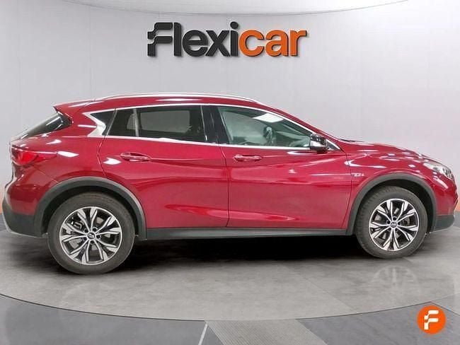 Usado Infiniti QX30 Premium 170 CV (125 kW) 2018 Rojo SUV