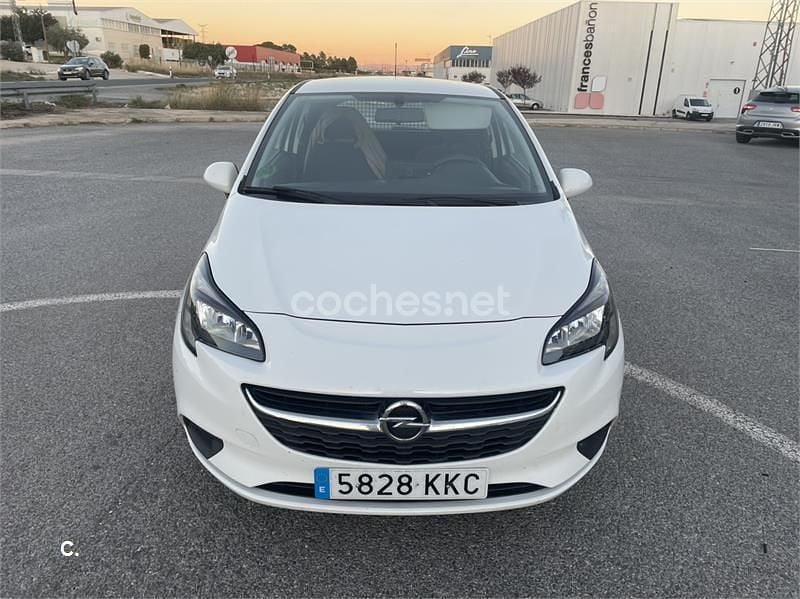 Usado Opel Corsa Expression 75 CV (55 kW) 2018 Blanco Berlina