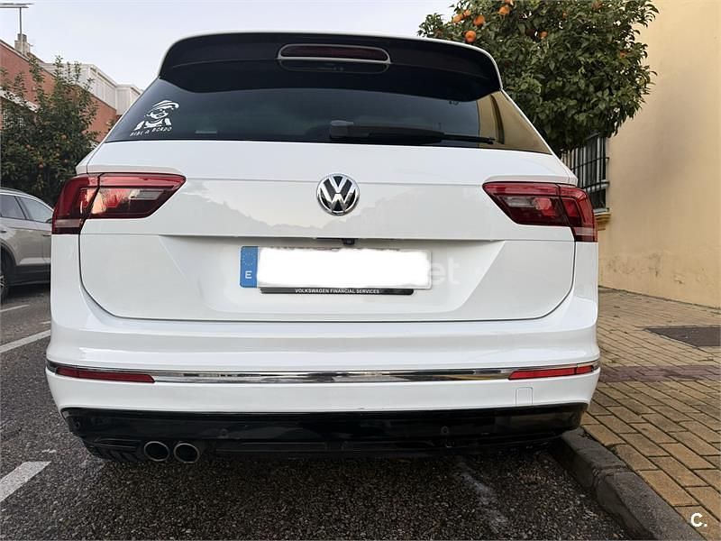 Usado VW Tiguan Sportline 150 CV (110 kW) 2018 Blanco SUV