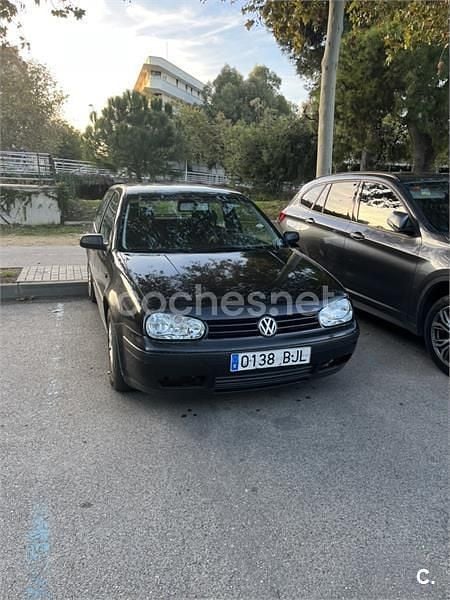 Usado VW Golf IV Conceptline 100 CV (73 kW) 2001 Negro Berlina