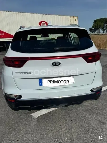 Usado Kia Sportage Style 132 CV (97 kW) 2019 Blanco SUV