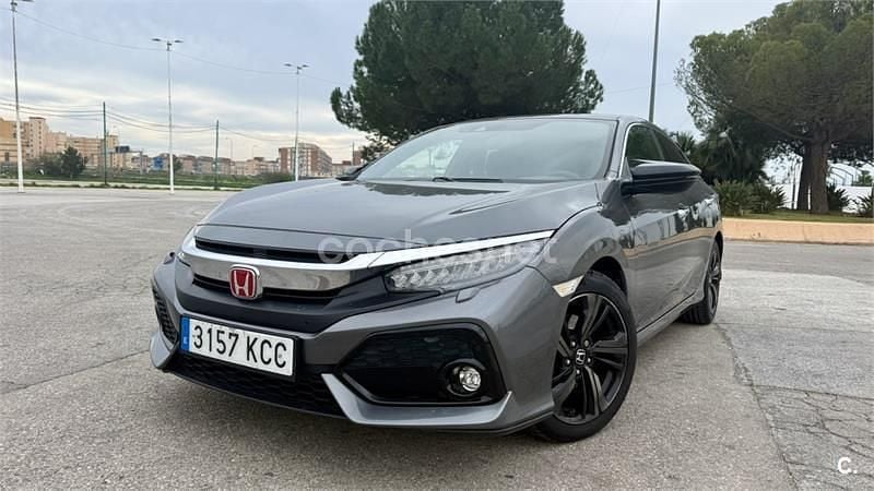 Gris / plata Usado 2017 Honda Civic Prestige Berlina | 18.400 € (Precio justo) - Imagen 1/4