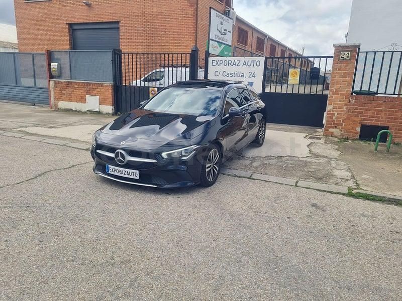 Usado Mercedes CLA200 Shooting Brake 150 CV (110 kW) 2022 Negro Familiar
