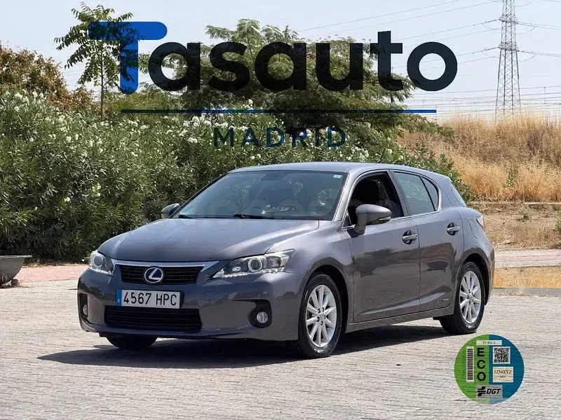 Usado Lexus CT200h 136 CV (100 kW) 2013 Gris / plata Berlina