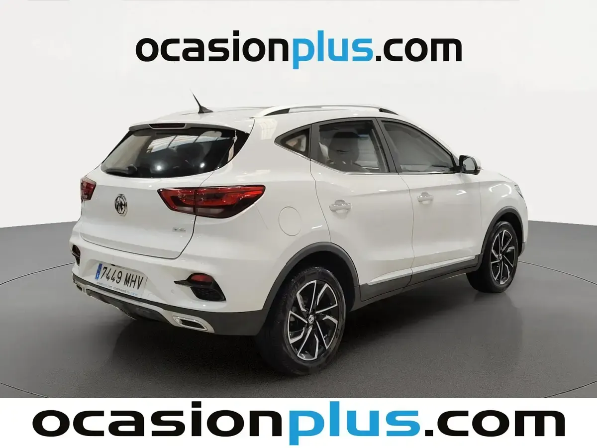 Usado MG ZS Luxury 106 CV (77 kW) 2023 Blanco SUV