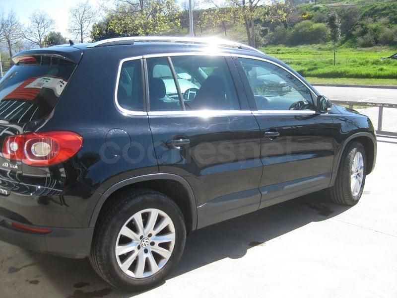 Usado VW Tiguan 140 CV (102 kW) 2010 Negro SUV