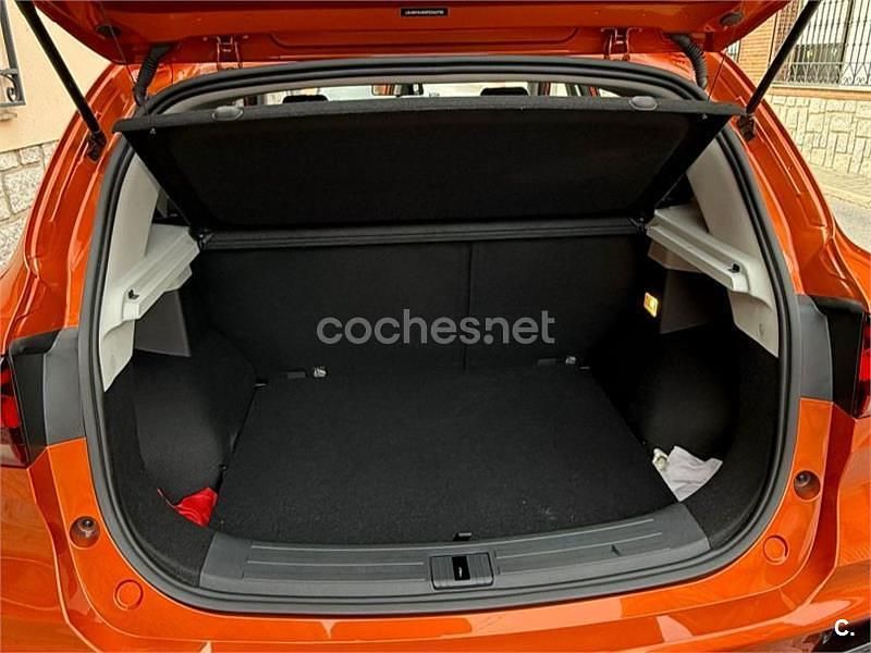 Usado MG ZS Comfort 106 CV (77 kW) 2023 Naranja SUV