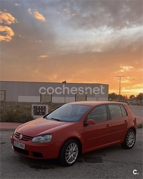 Usado VW Golf IV Highline 140 CV (102 kW) 2005 Rojo Berlina
