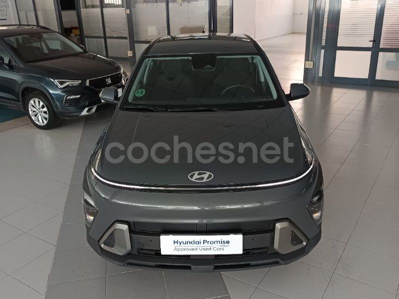 Gris / plata Usado 2023 Hyundai Kona SUV | 20.500 € (Precio justo) - Imagen 1/4