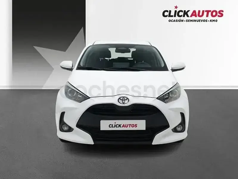 Usado Toyota Yaris Hybrid Business Edition 116 CV (85 kW) 2025 Blanco Berlina