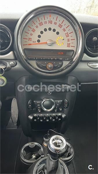 Usado Mini ONE 75 CV (55 kW) 2012 Beige Utilitario