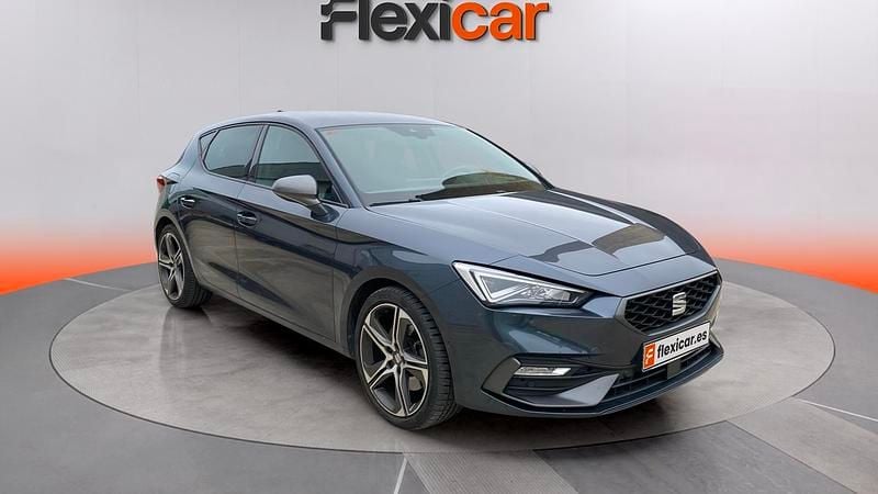 Usado Seat Leon FR 150 CV (110 kW) 2021 Gris Berlina