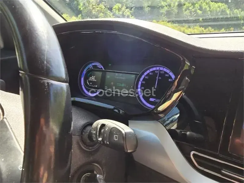 Usado Kia Niro 141 CV (103 kW) 2020 Azul SUV