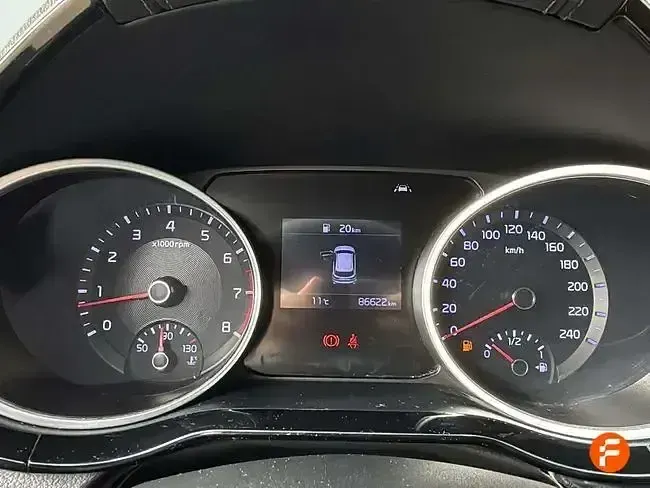 Usado Kia Ceed 140 CV (102 kW) 2019 Azul Utilitario