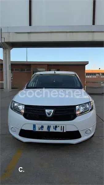 Usado Dacia Sandero Ambiance 75 CV (55 kW) 2015 Blanco Berlina