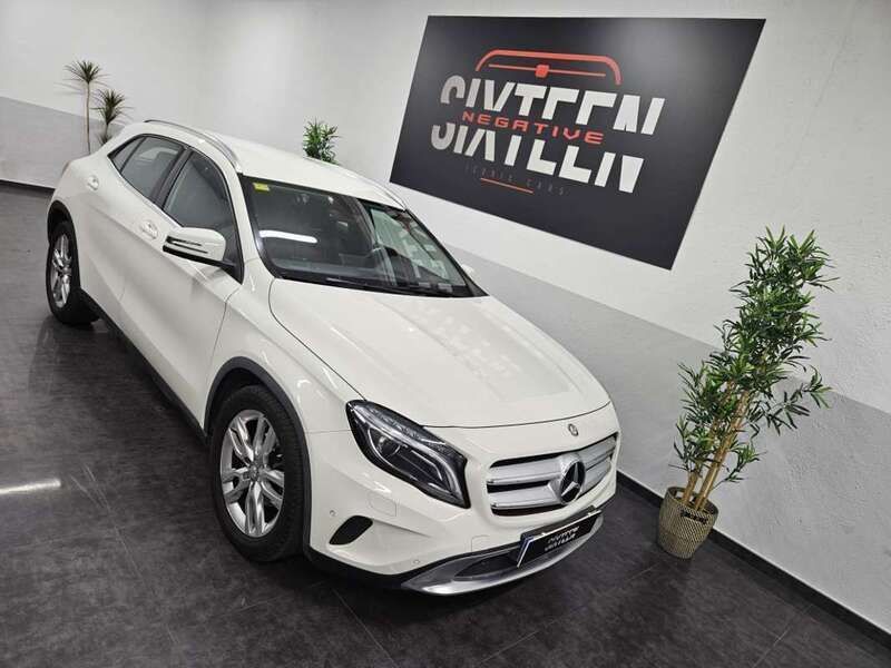 Blanco Usado 2015 Mercedes GLA200 Style SUV | 14.990 € (Super precio) - Imagen 1/4