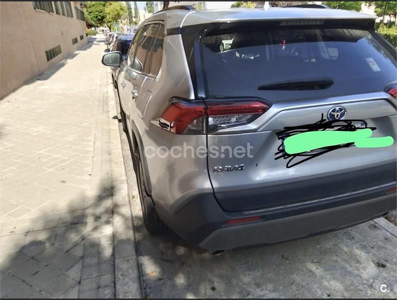 Usado Toyota RAV4 Hybrid Advance 222 CV (163 kW) 2023 Gris / plata SUV