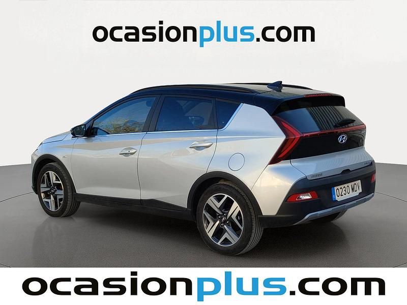 Usado Hyundai Bayon Style 120 CV (88 kW) 2023 Gris plata SUV