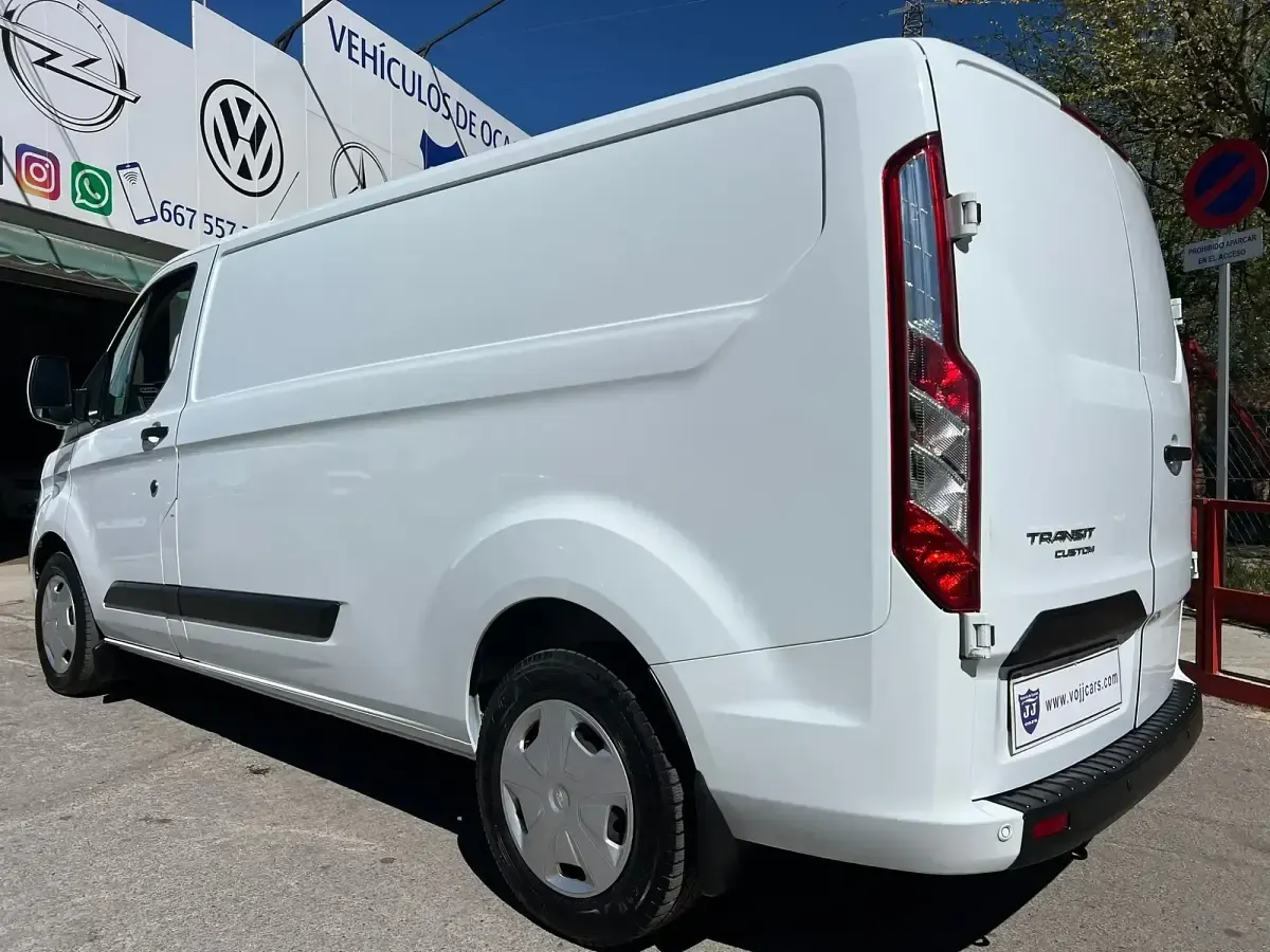 Usado Ford Transit Custom Trend 130 CV (95 kW) 2023 Blanco Van