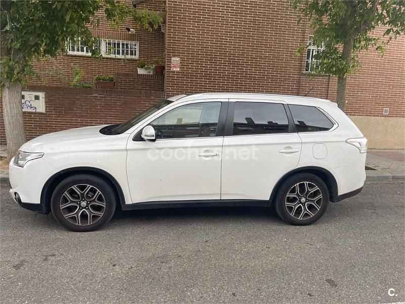 Usado Mitsubishi Outlander 150 CV (110 kW) 2014 Blanco SUV