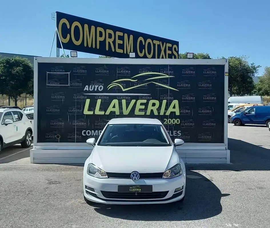 Käytetty VW Golf VII 110 HP (80 kW) 2016 Valkoinen Viistoperä