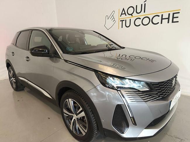 Usado Peugeot 3008 Allure 130 CV (95 kW) 2023 Gris SUV